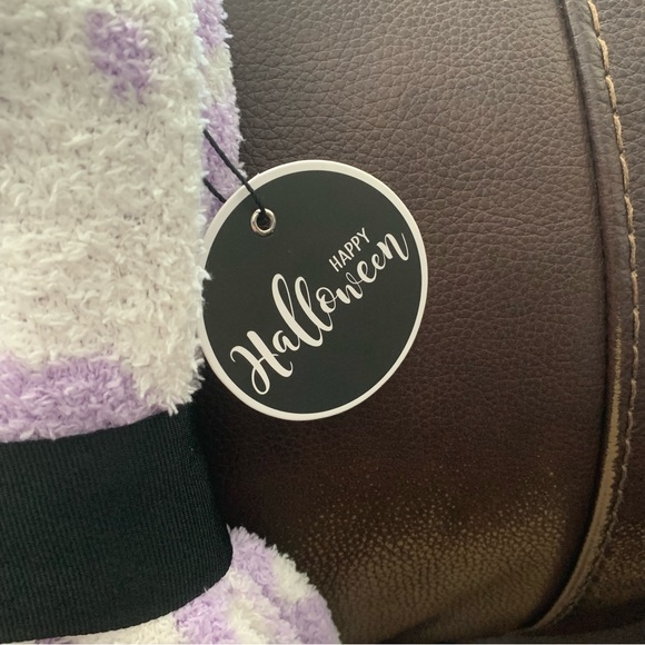 Happy Halloween Lavender Ghost Blanket 50” x 60” Extra Soft Feather Knit Throw - Picture 7 of 11